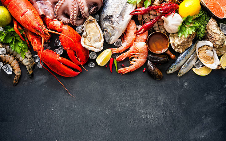 «Μπλε επανάσταση» στη διατροφή: Θα τρώμε διπλάσια ψάρια και θαλασσινά μέχρι το 2050