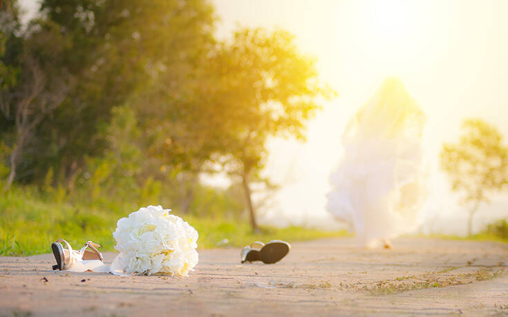 Η νύφη το έσκασε στην Αιγιαλεία: Οι καλεσμένοι πήγαν στην εκκλησία αλλά το μυστήριο δεν έγινε