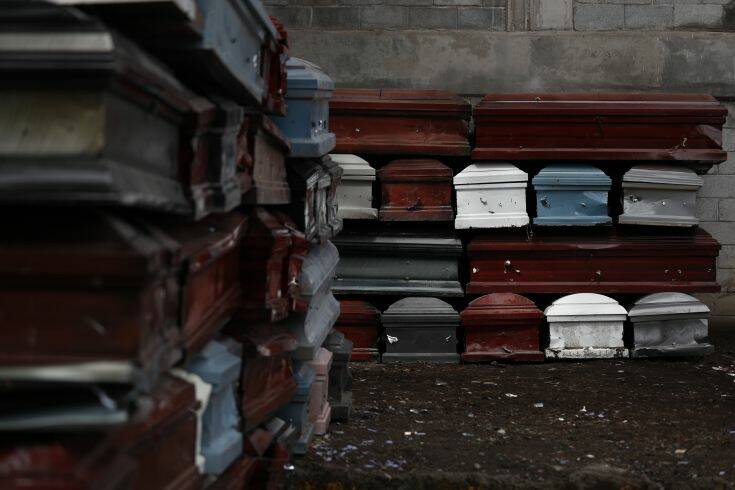 Νέο τραγικό ρεκόρ στη Βραζιλία, 1.972 νεκροί σε 24 ώρες