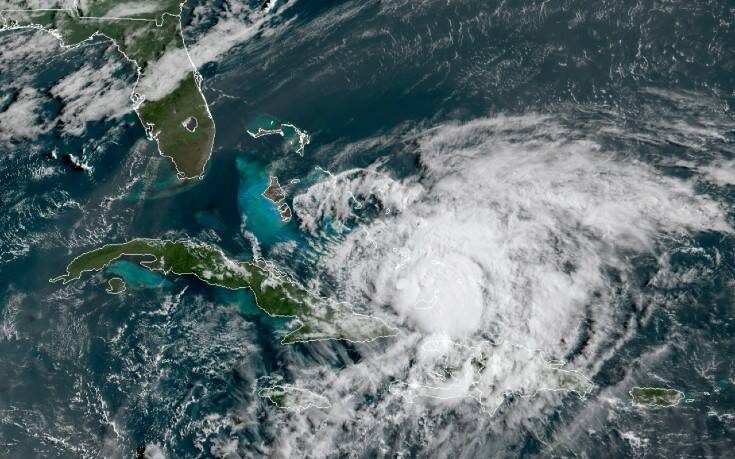 Κυκλώνας Αϊζάιας: Σε κατάσταση έκτακτης ανάγκης Φλόριντα και Βόρεια Καρολίνα
