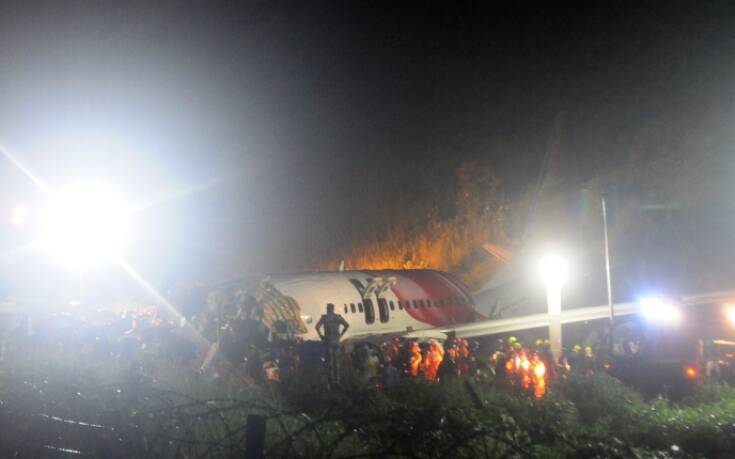 Αεροπορική τραγωδία στην Ινδία: Τουλάχιστον 16 οι νεκροί &#8211; 15 επιβάτες σε σοβαρή κατάσταση