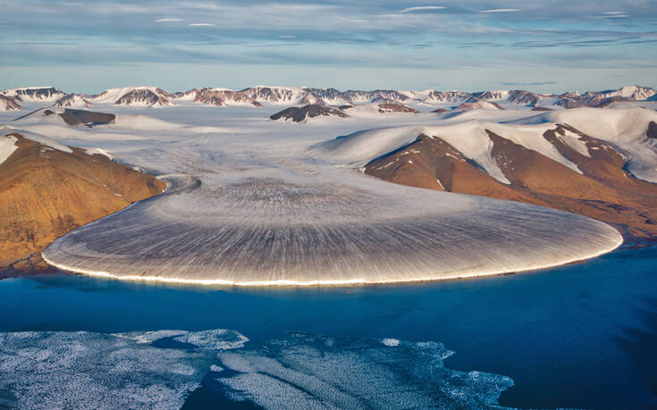 Η ποσότητα του πάγου που έχασε πέρυσι η Γροιλανδία ζαλίζει με τα νούμερά της