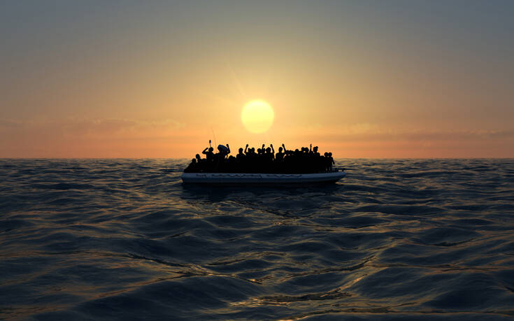 Τρεις μετανάστες πνίγηκαν και 13 αγνοούνται από ναυάγιο πλεούμενου ανοικτά της Λιβύης