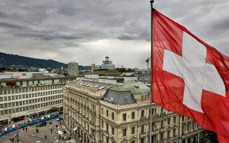 «Ναι» στα μέτρα περιορισμού για τον κορονοϊό λένε οι Ελβετοί