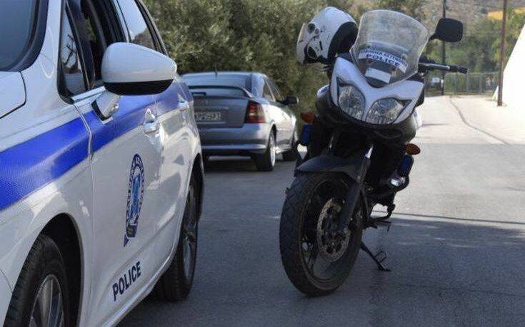 Θεσσαλονίκη: Έβγαλε τη μάσκα και έφτυσε αστυνομικούς για να μην συλληφθεί