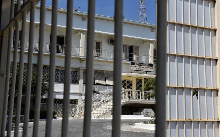 Έφοδος στις φυλακές Κορυδαλλού: Κινητά, αυτοσχέδια μαχαίρια και ναρκωτικά σε κελιά μελών τρομοκρατικών οργανώσεων