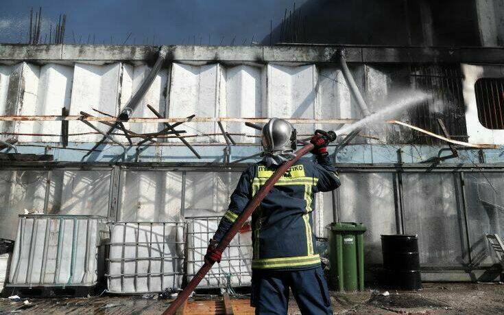 Φωτιά σε εργοστάσιο της Μεταμόρφωσης: Πόσο επηρέασε την ατμόσφαιρα