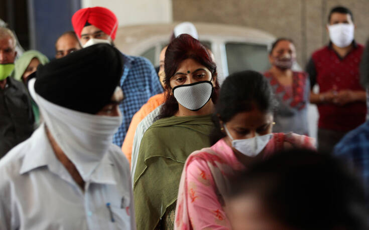 Ρεκόρ θανάτων από κορονοϊό σε μια μέρα στην Ινδία, ο μεγαλύτερος αριθμός από τον Ιανουάριο