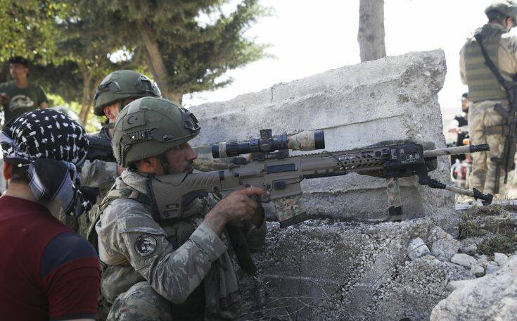 Τουρκικές δυνάμεις εκκενώνουν παρατηρητήριο που είχε περικυκλωθεί από τις κυβερνητικές δυνάμεις στο Ιντλίμπ