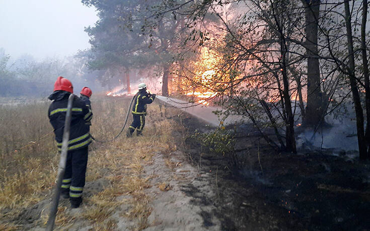 Χωρίς ενεργό μέτωπο η φωτιά στην Κάρυστο &#8211; Σε επιφυλακή η Πυροσβεστική για τις διάσπαρτες εστίες