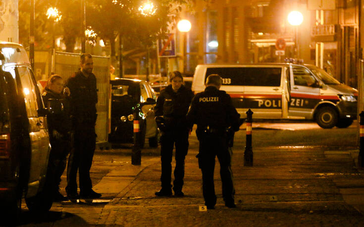 Τρομοκρατική επίθεση στη Βιέννη: Ο μακελάρης έδρασε μόνος του &#8211; Οι δύο συλληφθέντες στην Ελβετία ήταν φίλοι του