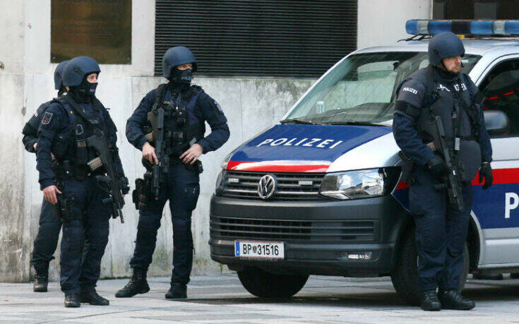 Τρομοκρατική επίθεση στη Βιέννη: «Συλλήψεις ατόμων από Βαλκάνια, ισλαμικό κόσμο και Βόρειο Καύκασο»