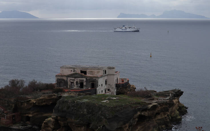Η ανατριχιαστική ιστορία πίσω από το καταραμένο νησί της Ιταλίας