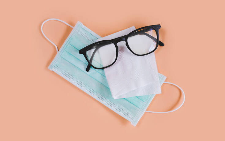 Τι να κάνεις για να μην θολώνουν τα γυαλιά σου όταν φοράς μάσκα