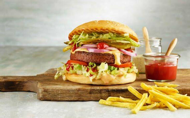 «Ασημένια» τα φυτικά προϊόντα  Sensational Burger και Sensational Sausage Garden Gourmet της Nestlé