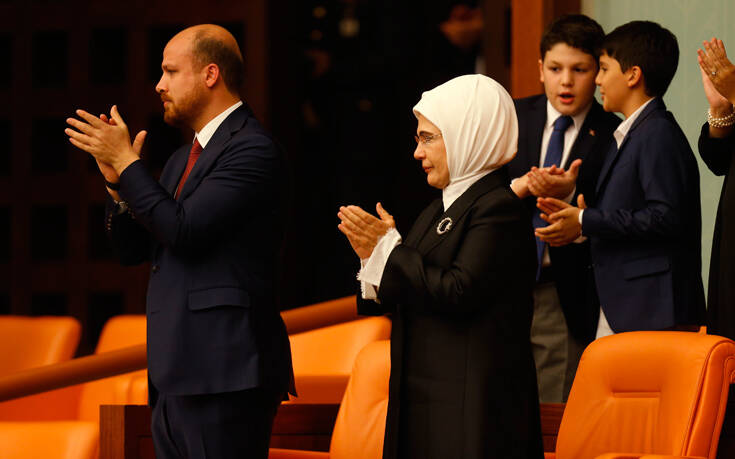 Σάλος στην Τουρκία για τους γιους του Ερντογάν: Καταγγελίες της αντιπολίτευσης ότι δεν πήγαν στρατό