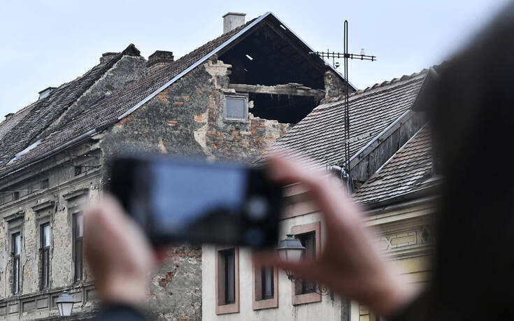 Νεκρό κοριτσάκι από τον σεισμό στην Κροατία – Συγκλονίζουν οι εικόνες