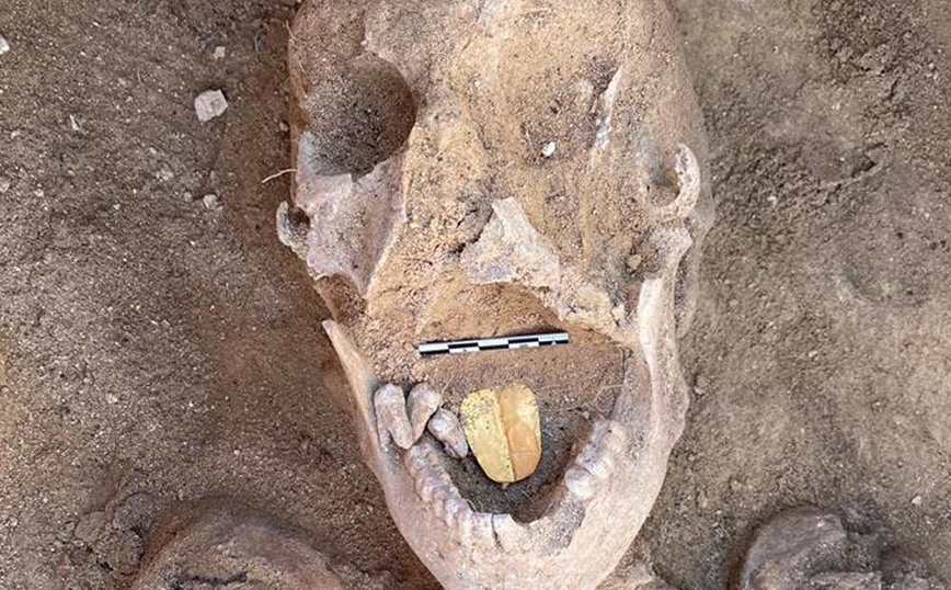 Βρέθηκε μούμια 2.000 ετών με χρυσή γλώσσα για να «συνομιλεί» με τους θεούς