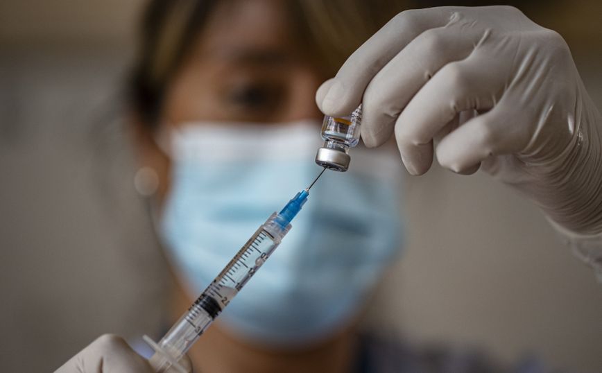 Ευχάριστα νέα για τη Βρετανία: Τα στοιχεία δείχνουν μείωση της μετάδοσης του κορονοϊού χάρη στα εμβόλια