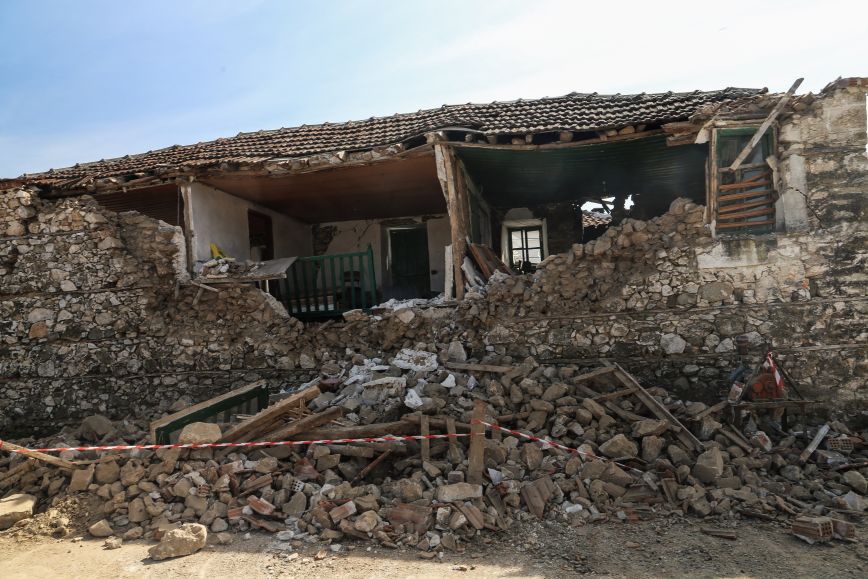 Ψυχολογική υποστήριξη σε όσους επλήγησαν από τους σεισμούς στη Θεσσαλία