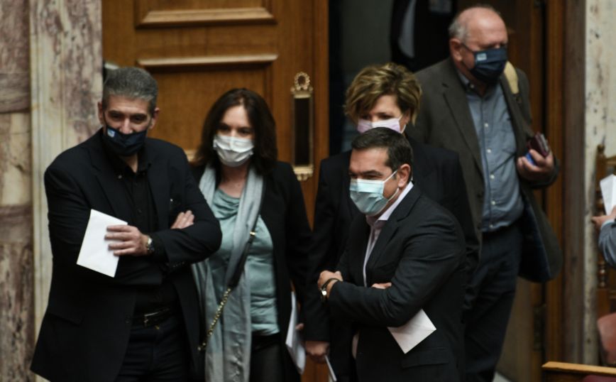 Αποχή από τις ονομαστικές ψηφοφορίες στη Βουλή αποφάσισε ο ΣΥΡΙΖΑ