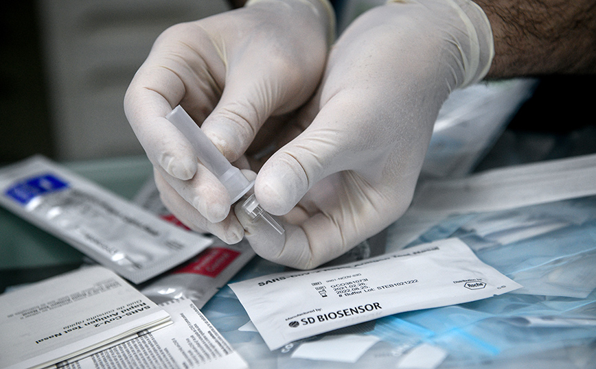 Αντάρτικο από τους φαρμακοποιούς στην Πάτρα: Σταμάτησαν να δίνουν δωρεάν self test