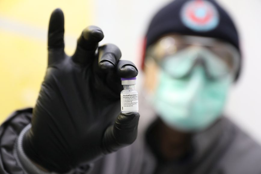 Κορονοϊός: Η Τουρκία αρχίζει να χορηγεί εμβόλια των Pfizer/BioNTech