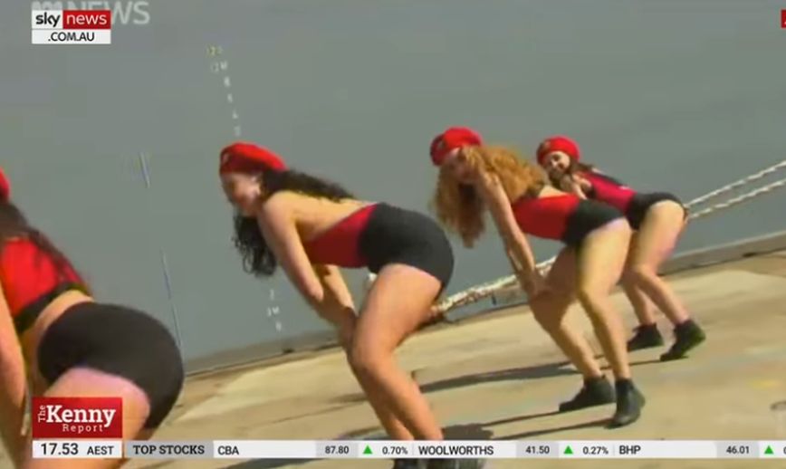 Σάλος στην Αυστραλία με σέξι χορό στην παρουσίαση Πολεμικού πλοίου και γκάφα του ABC στα όρια του fake news