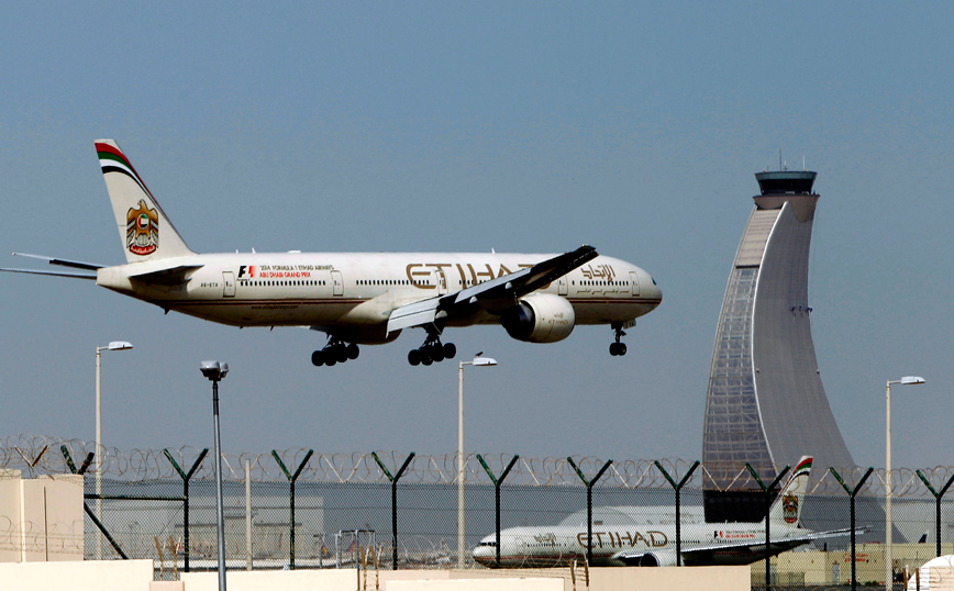 Λωρίδα της Γάζας: Η Etihad Airways διακόπτει τις πτήσεις της προς το Ισραήλ λόγω των συγκρούσεων