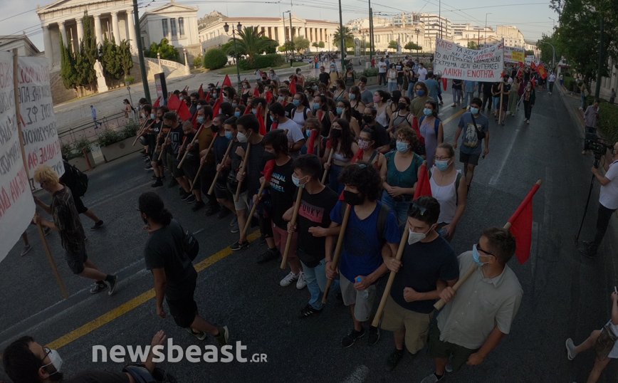 Πορεία στο κέντρο της Αθήνας για τα εργασιακά &#8211; Κλειστή η Πανεπιστημίου