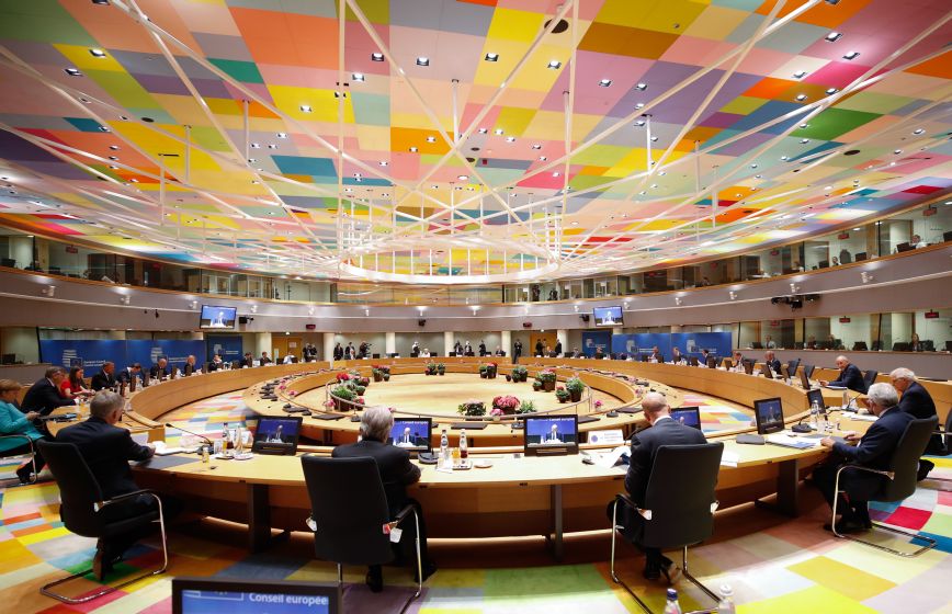 Σύνοδος Κορυφής ΕΕ: Στο τραπέζι των «27» οι ανησυχίες για τη μετάλλαξη Όμικρον