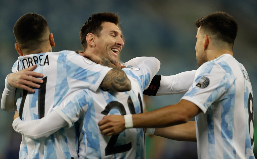 Copa America: Τεσσάρα με ιστορικό Μέσι η Αργεντινή, ξανά γκολ ο Καβάνι στην Ουρουγουάη