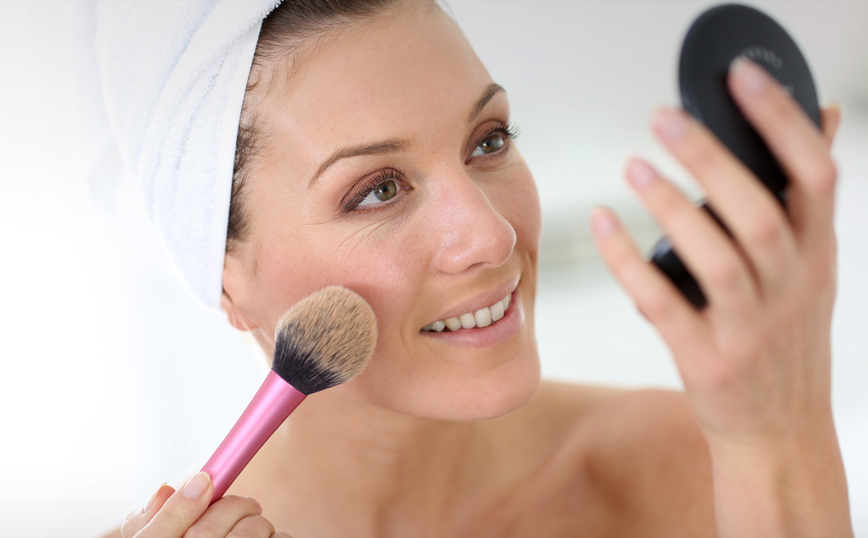 Μυστικά μακιγιάζ για γυναίκες άνω των 40