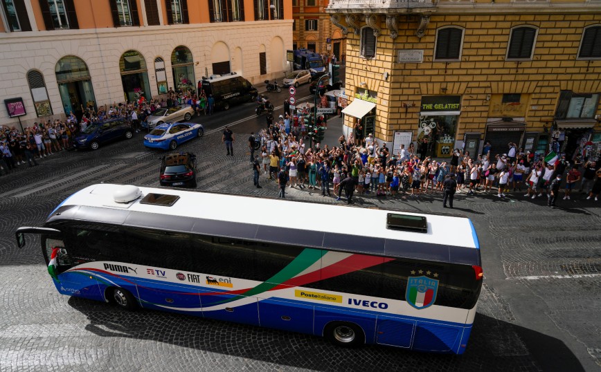 Euro 2020: Μπλόκο στον «θριαμβευτικό γύρο» της Εθνικής Ιταλίας στη Ρώμη λόγω κορονοϊού
