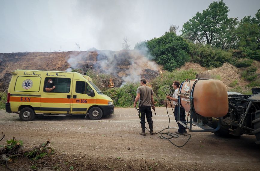 Φωτιά στην Εύβοια: Λειτουργεί και πάλι το Κέντρο Υγείας Μαντουδίου