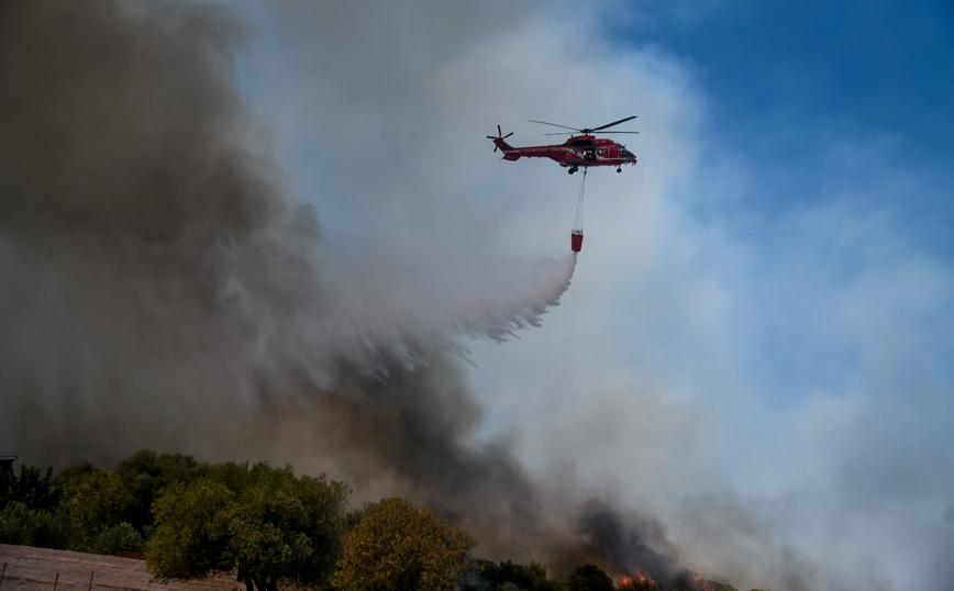 Φωτιά στην Κερατέα &#8211; δήμαρχος Σαρωνικού: Το μέτωπο είναι ενιαίο και μεγάλο