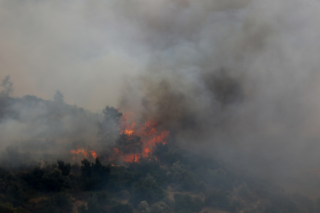 Εθνικό Αστεροσκοπείο Αθηνών: Μέχρι τα Αντικύθηρα έφτασε ο καπνός από τις φωτιές