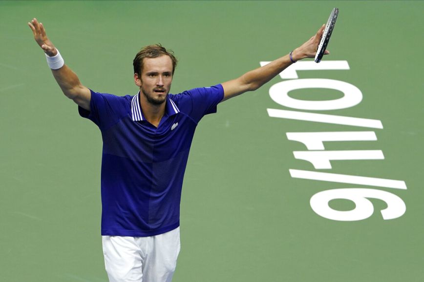 US Open: Τσάρος στη Νέα Υόρκη ο Μεντβέντεφ, επικράτησε 3-0 του Τζόκοβιτς