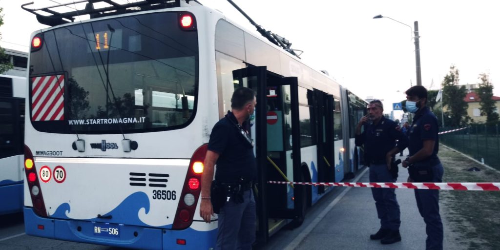 Ιταλία: Σε σοβαρή κατάσταση το παιδί που μαχαίρωσε ένας επιβάτης λεωφορείου στο Ρίμινι