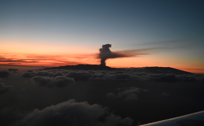 Ηφαίστειο Λα Πάλμα: Στη θάλασσα η λάβα τις επόμενες ώρες &#8211; Βίντεο που κόβουν την ανάσα
