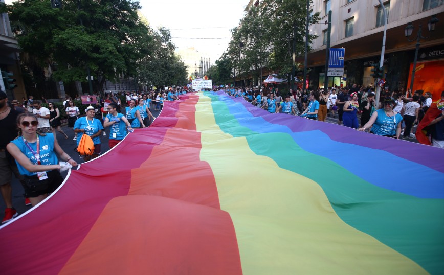 ΣΥΡΙΖΑ-ΠΣ για Pride: «Αγάπη χωρίς όρια, ισότητα χωρίς εξαιρέσεις, δίκαιη κοινωνία χωρίς διακρίσεις. Όλα για όλ@!»
