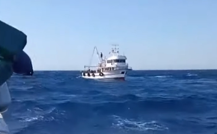 Τούρκοι ψαράδες έφτασαν σε απόσταση αναπνοής από τη Λέσβο &#8211; Βίντεο ντοκουμέντο