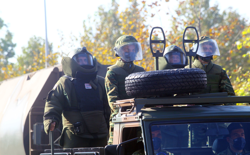 Στρατιωτική παρέλαση Θεσσαλονίκης Στρατιωτική παρέλαση Θεσσαλονίκης