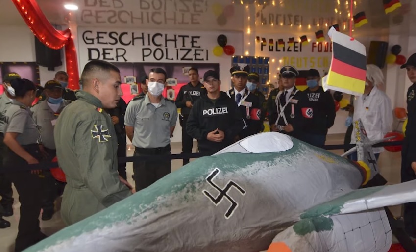 Κολομβία: Κατακραυγή προκάλεσε ο εορτασμός σπουδαστών αστυνομικής σχολής με ναζιστικά σύμβολα