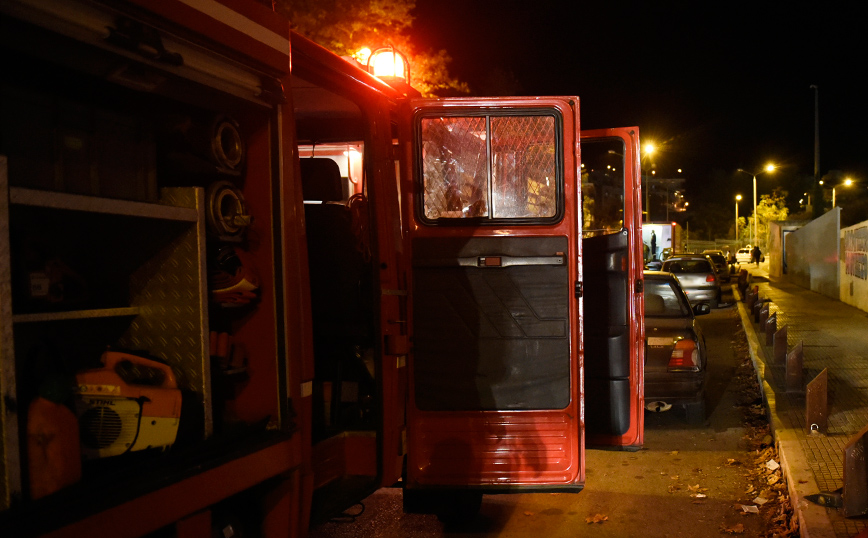 Η σορός ενός άνδρα εντοπίστηκε κατά την διάρκεια κατάσβεσης πυρκαγιάς σε αυτοκίνητο στο Μενίδι