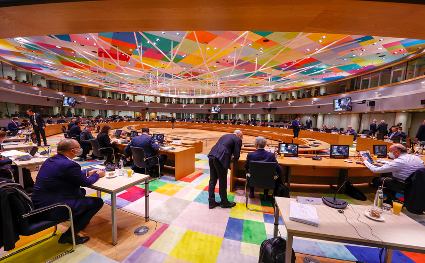 Σκληρό παζάρι στο αυριανό Ecofin για το Σύμφωνο Σταθερότητας &#8211; «Ισορροπημένη» η πρόταση της Κομισιόν, λέει ο Τζεντιλόνι