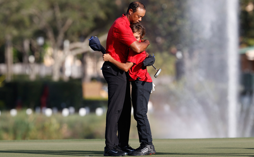 Tiger Woods: Επέστρεψε στους αγώνες με τουρνουά κόντρα στα παιδιά του