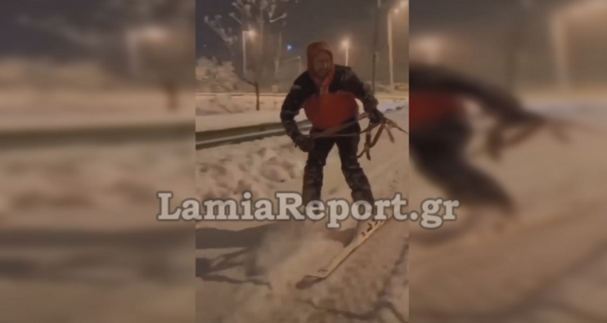 Λιβαδειά: Είδαν χιόνι κι αποφάσισαν να κάνουν σκι στους δρόμους