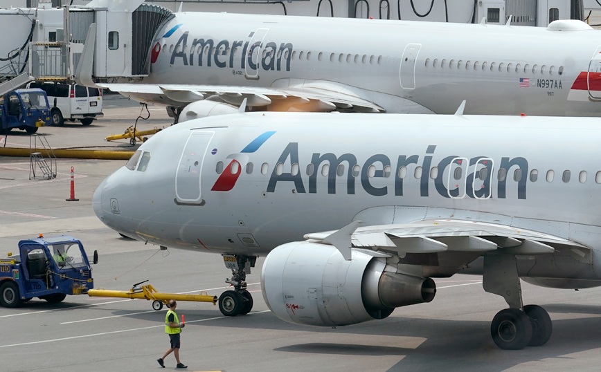 Αεροσυνοδός της American Airlines βρέθηκε νεκρή σε δωμάτιο ξενοδοχείου με μια κάλτσα στο στόμα