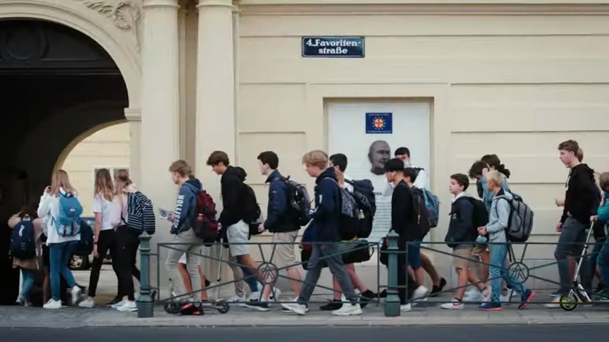 Αυστρία: Προβλήματα στη λειτουργία των σχολείων λόγω της παραλλαγής Όμικρον